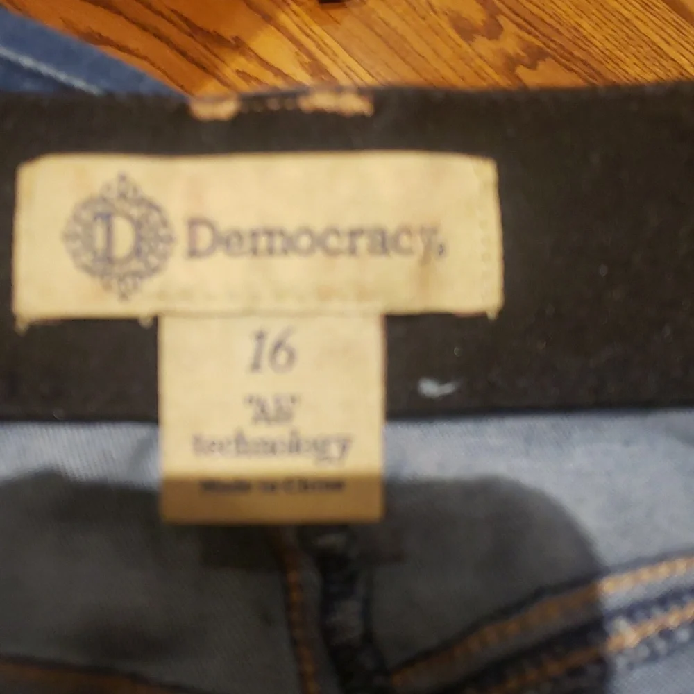 Nwt Size 16 and Democracy Women's Blue Jeans - Picture 12 of 13